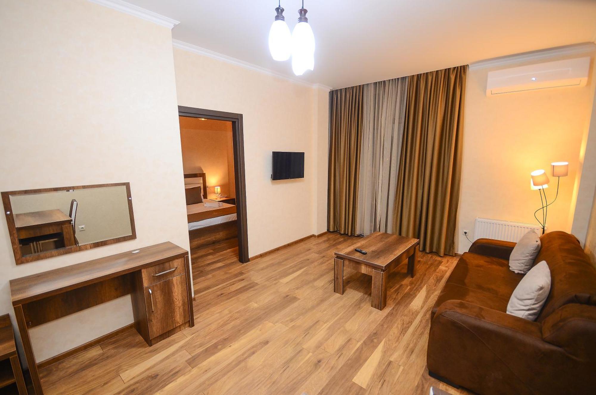 Hotel Absolut Batumi Esterno foto